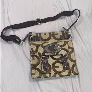 GUESS PURSE